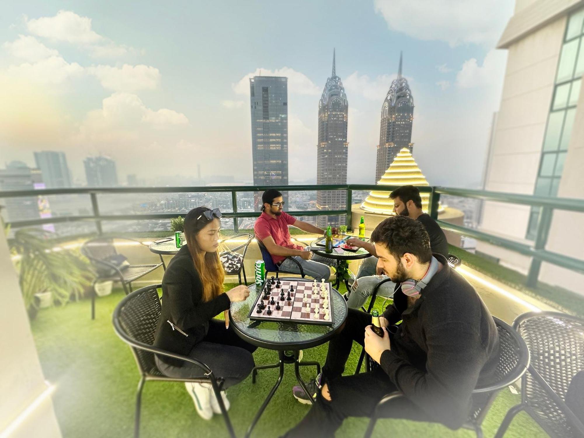 Horizon View Partition Room In Barsha Heights Near Metro Dubai Buitenkant foto