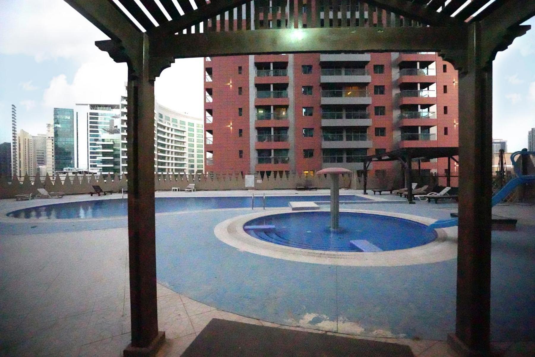 Horizon View Partition Room In Barsha Heights Near Metro Dubai Buitenkant foto