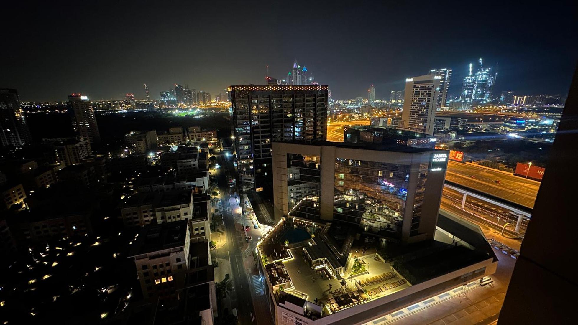 Horizon View Partition Room In Barsha Heights Near Metro Dubai Buitenkant foto