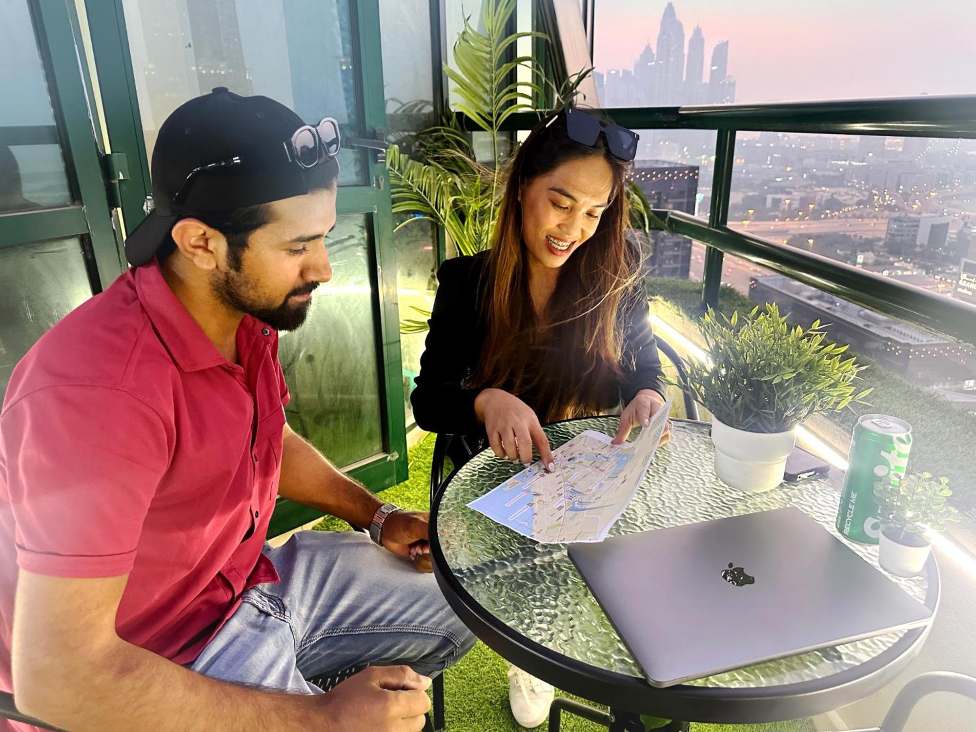 Horizon View Partition Room In Barsha Heights Near Metro Dubai Buitenkant foto