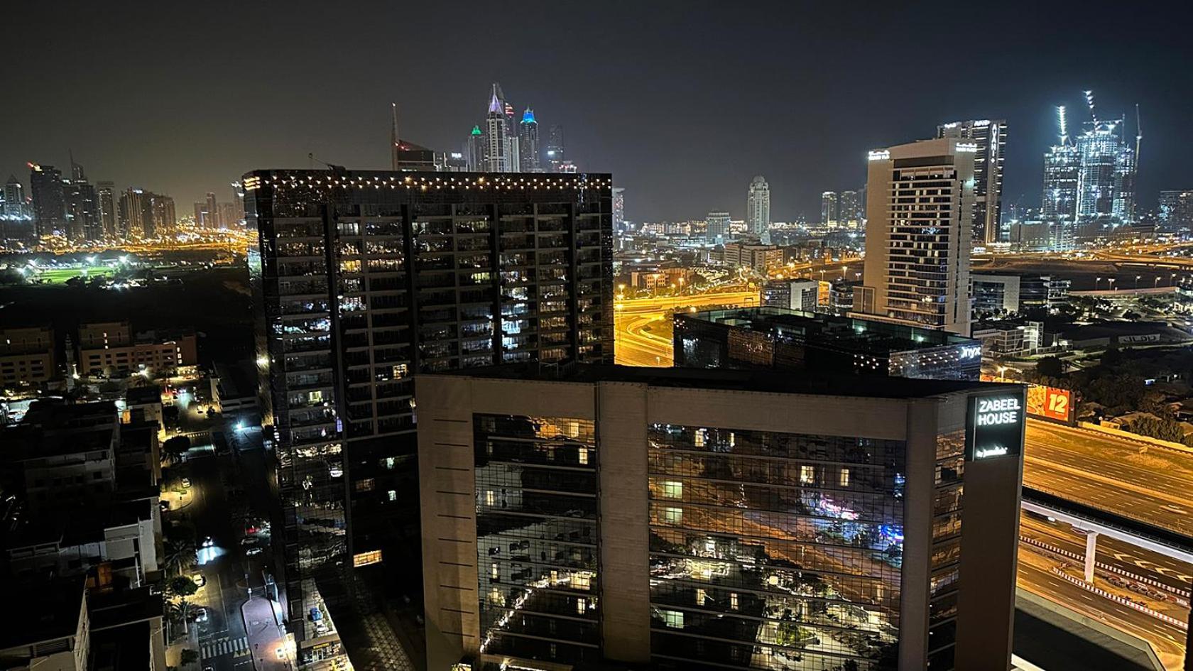 Horizon View Partition Room In Barsha Heights Near Metro Dubai Buitenkant foto